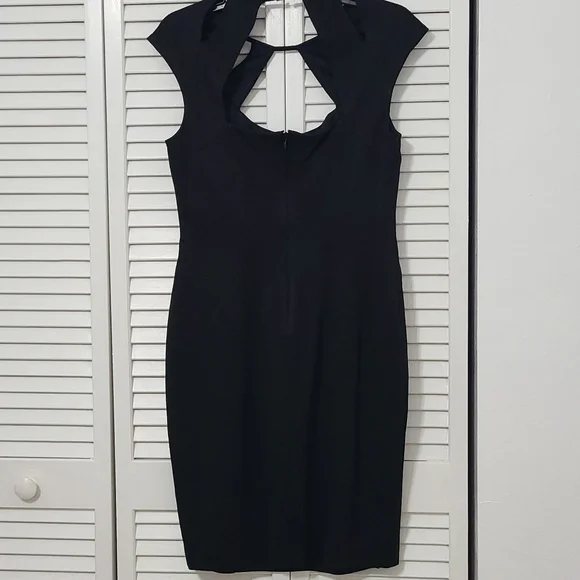 SZ 10 Cache Black Sleeveless Cut-Out Tailored Stretchy Dress - Picture 4 of 16